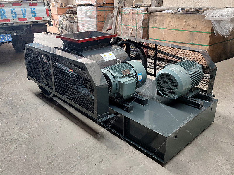 2PGC400X250小型雙齒輥破碎機(jī)發(fā)往江蘇徐州破碎玻璃