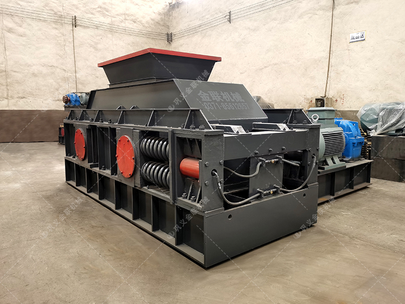 時產100噸瓜米石對輥制砂機有哪些型號？價格多少？