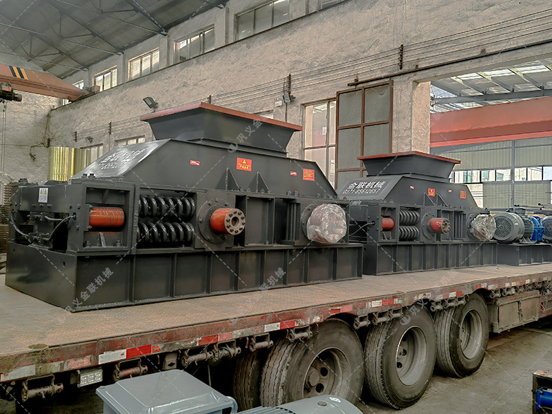 時產100噸瓜米石對輥制砂機有哪些型號？價格多少？