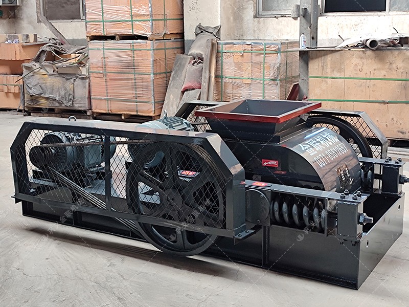 雙齒輥破碎機(jī),如何解決大塊物料破碎的困擾? 雙齒輥破碎機(jī),如何解決大塊物料破碎的困擾?