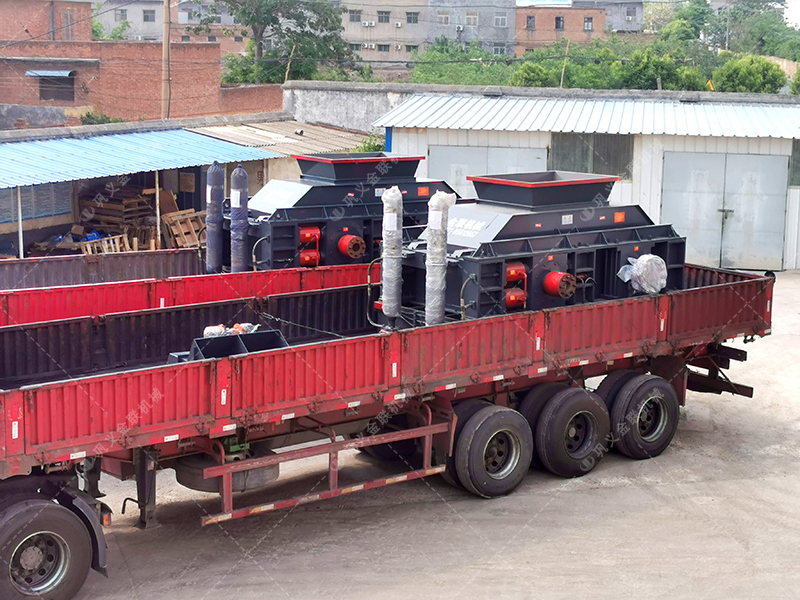 時產100噸和200噸的石灰石生產線，選擇的液壓對輥制砂機有何不同？